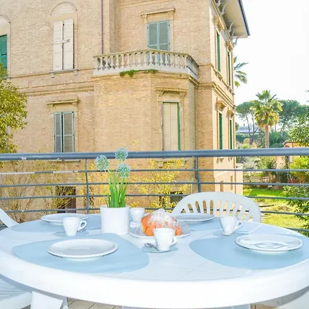 מלון דירות Homiday - Rendez Vous