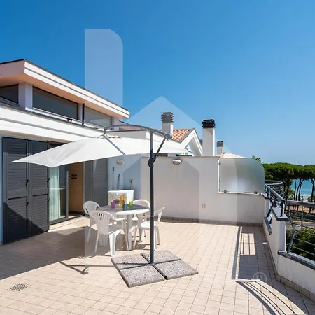Homiday - Rendez Vous Aparthotel Pineto