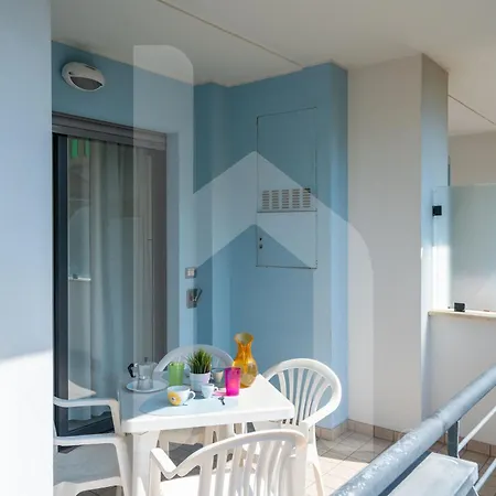 Homiday - Rendez Vous 3* פינטו