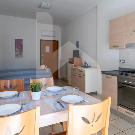 Aparthotel Homiday - Rendez Vous 3*