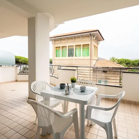 Homiday - Rendez Vous Aparthotel Pineto