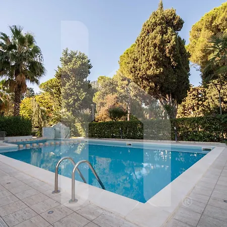 מלון דירות Homiday - Rendez Vous פינטו