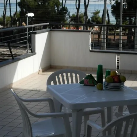 Homiday - Rendez Vous Aparthotel Pineto