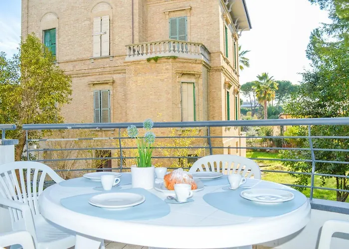 Aparthotel Homiday - Rendez Vous