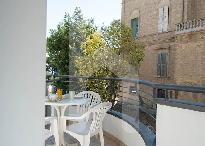 Homiday - Rendez Vous 3* Pineto