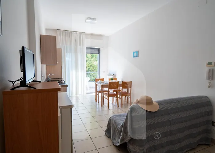 Aparthotel Homiday - Rendez Vous Pineto