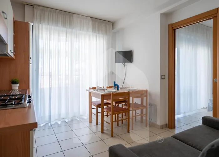 Aparthotel Homiday - Rendez Vous 3*