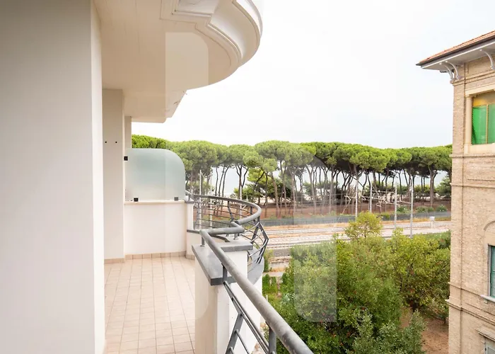 Homiday - Rendez Vous Aparthotel 3*