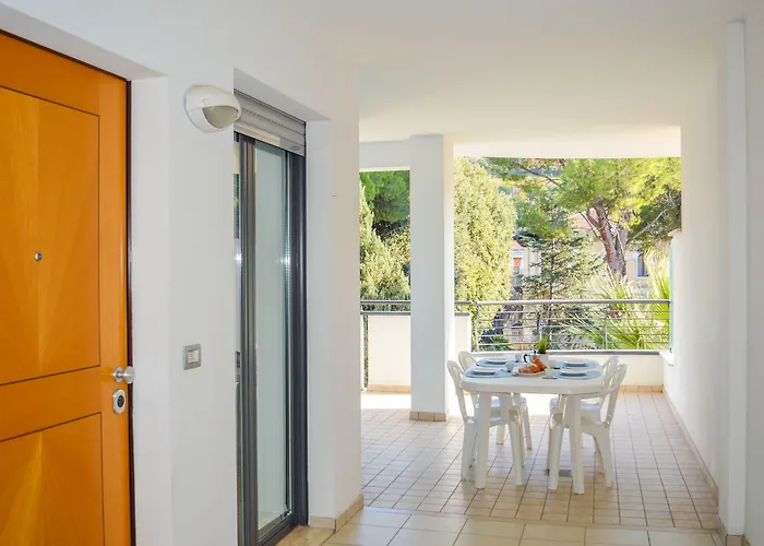 Homiday - Rendez Vous Aparthotel